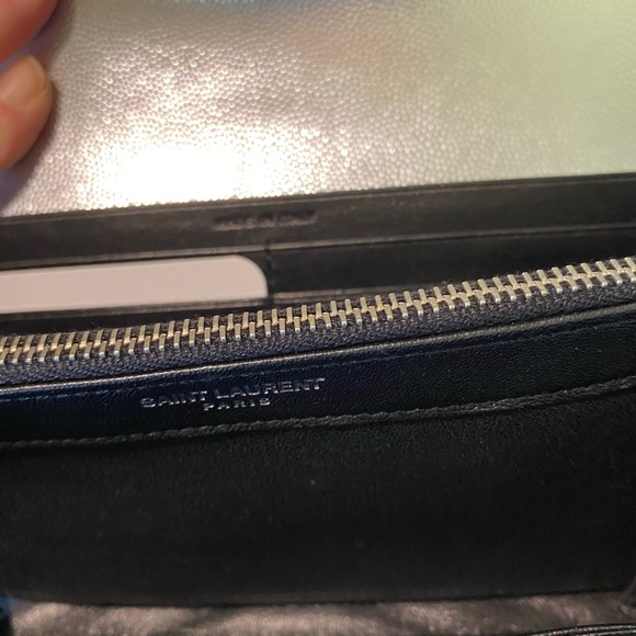 ❌SOLD❌FABULOUS NEW YSL Womens Wallet Silver Conti - Picture 3 of 5